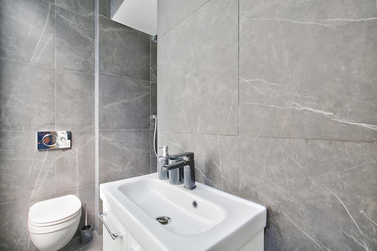 69 - Authentic Parisian Home Quarto foto